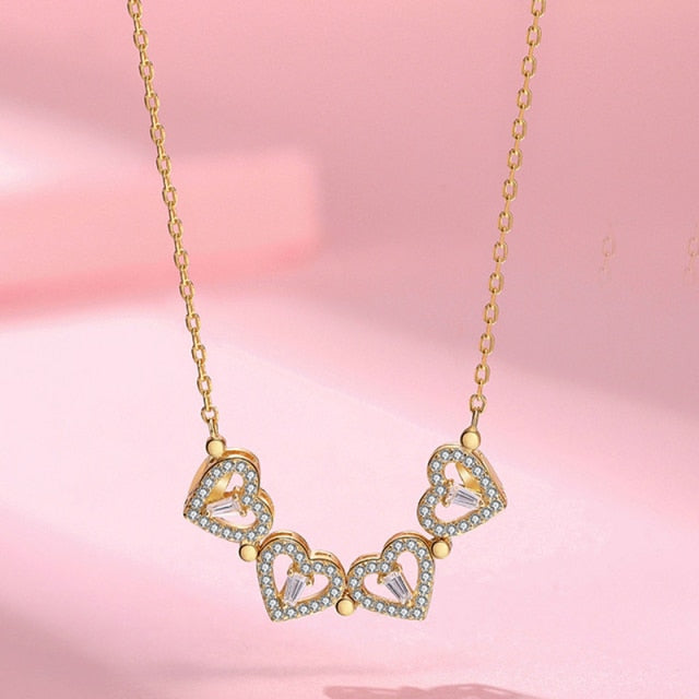 Collar Trébol de Corazón + Caja con 6 Rosas - Regalo Día de San Valentín