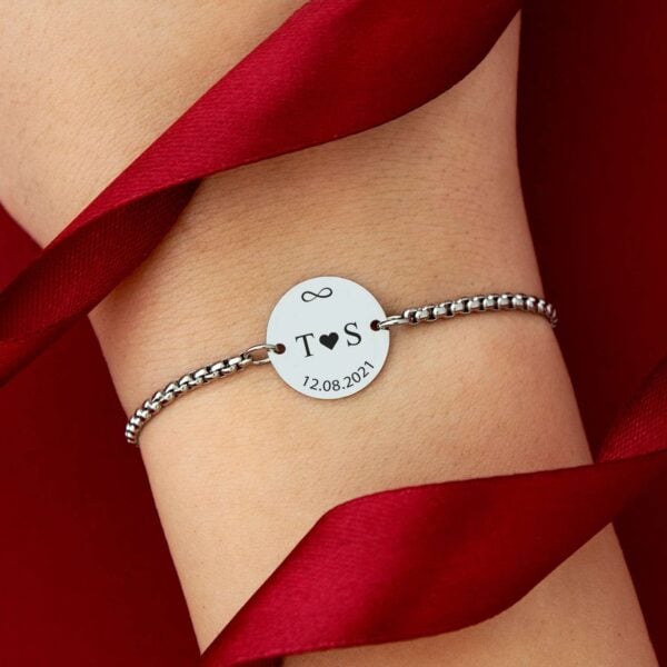 ✨ Pulsera Medalla Personalizada – Un Detalle Que Cuenta Tu Historia