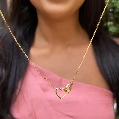 Ours Pivotant avec Rose + Collier Cœur Personnalisé