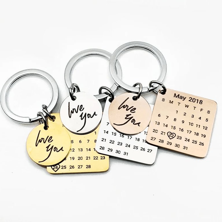 Porte-clés Calendrier JOUR/MOIS/ANNÉE + GRAVURE (jusqu'à 10 lettres)