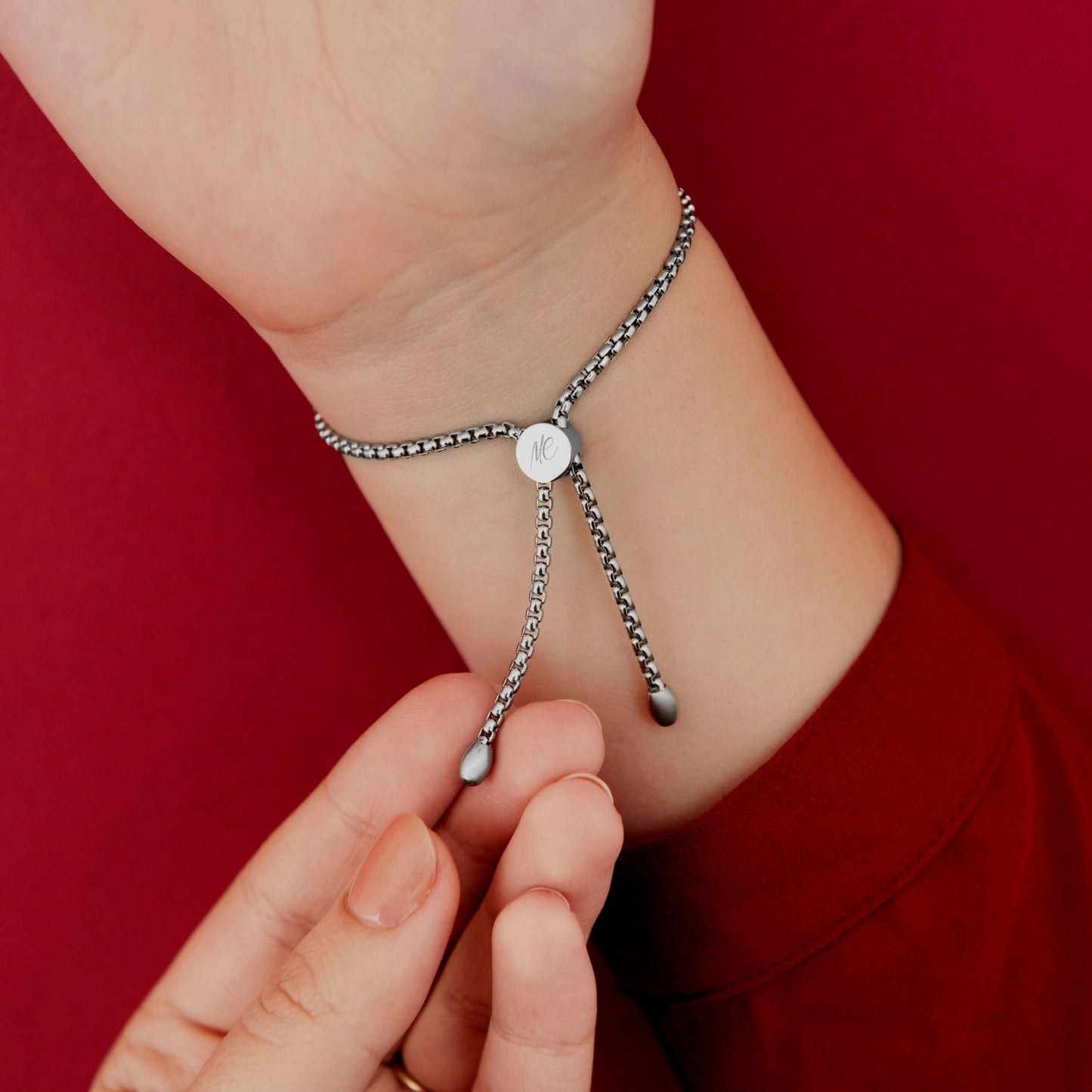 ✨ Pulsera Medalla Personalizada – Un Detalle Que Cuenta Tu Historia