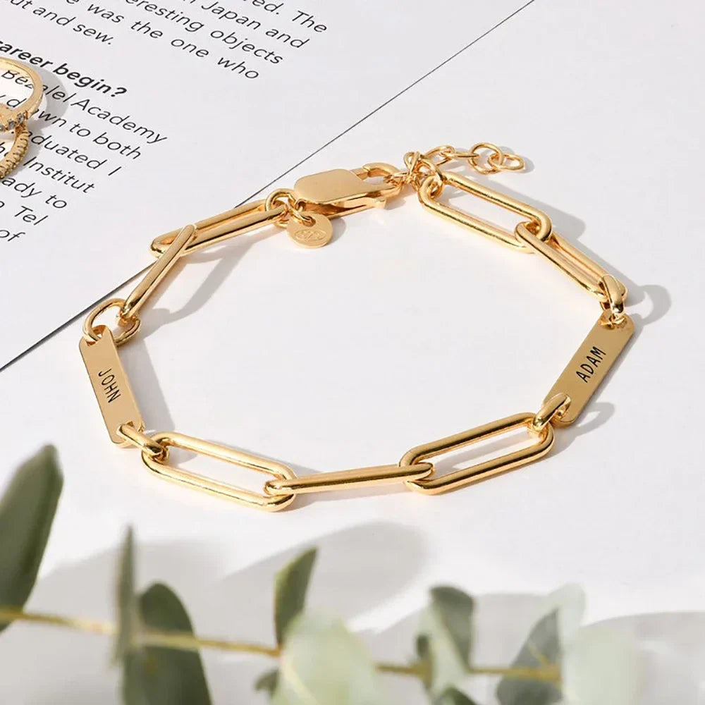 Bracelet « Cercle d'amour » – La famille unie dans chaque maillon (Personnalisable)