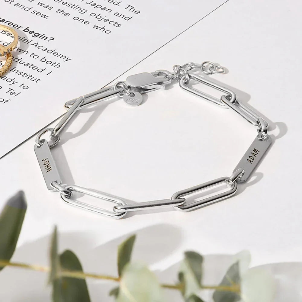 Bracelet « Cercle d'amour » – La famille unie dans chaque maillon (Personnalisable)