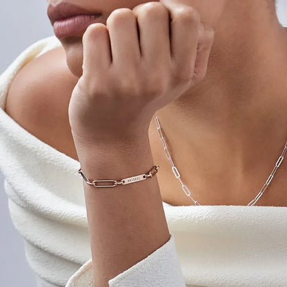 Bracelet « Cercle d'amour » – La famille unie dans chaque maillon (Personnalisable)