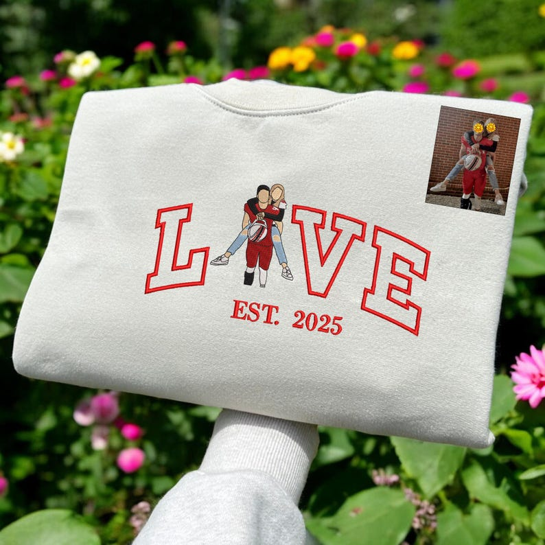 Sweat-shirt « Love » Personnalisé avec Photo | L'Amour en Traits Uniques