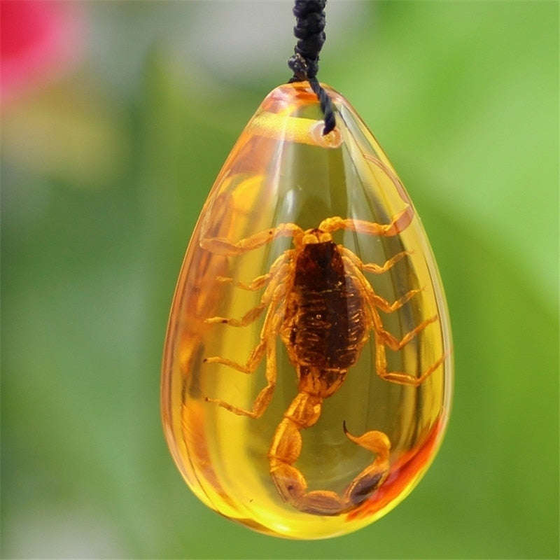Colgante de escorpión/Amuleto de protección