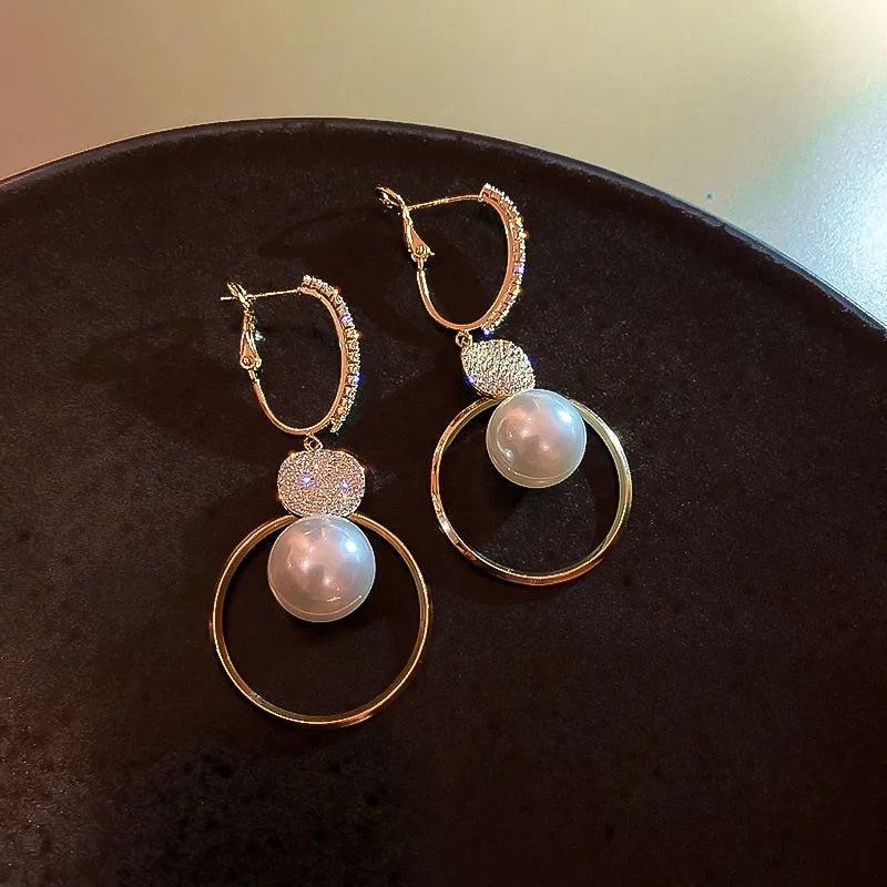 Aretes de perlas con circonitas