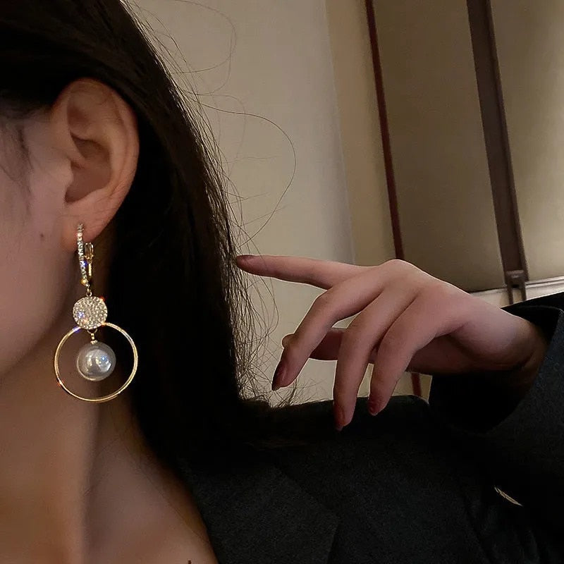 Aretes de perlas con circonitas