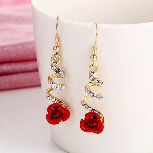 Pendientes largos de rosas rojas - Baño de oro