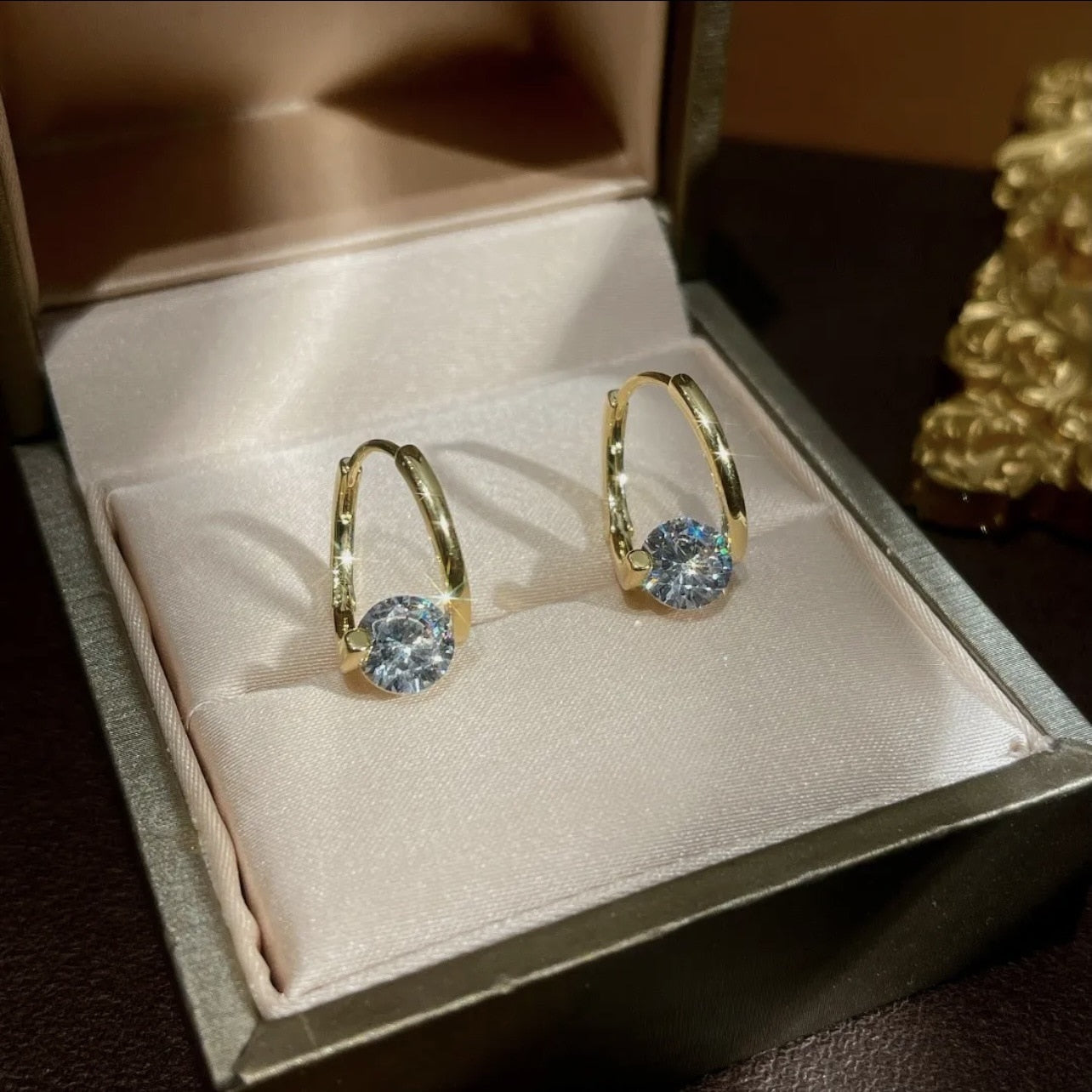 Pendientes Jad de circonita cúbica - Bañados en oro de 14K con circonita cúbica